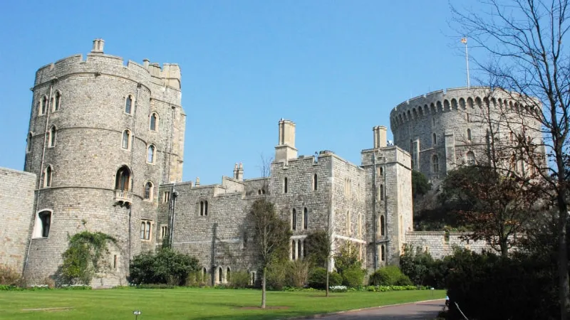 Full-day Tour to Windsor Castle by Train